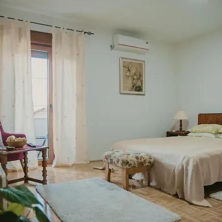 Almira Apartamento *