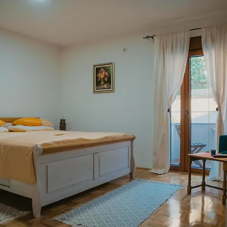 Almira Tuzla