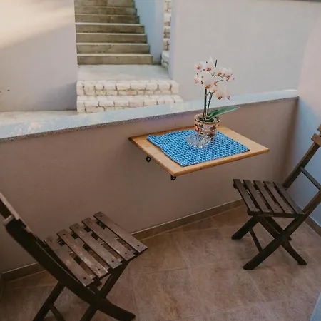 Almira Apartamento *