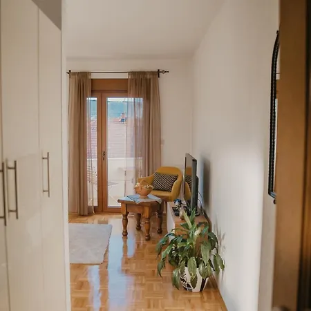 Almira Apartamento *